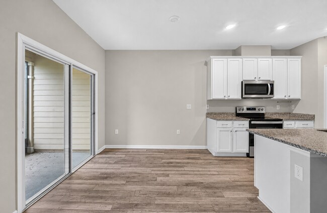 Building Photo - 12 Bella Vita Way