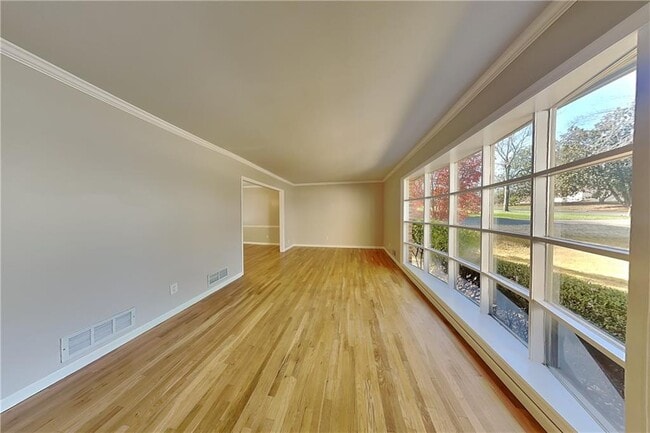 Building Photo - 1916 Beckett Dr