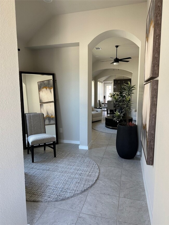 Building Photo - 122 Nightshade St