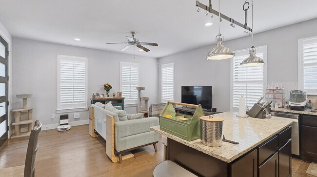 Building Photo - 223 Claremont Ave