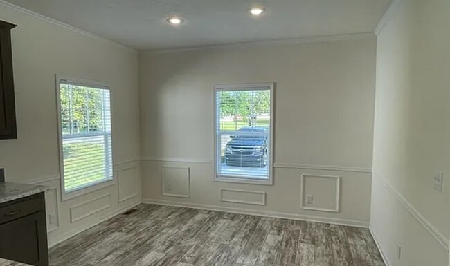 Building Photo - 379 Blanche Cir