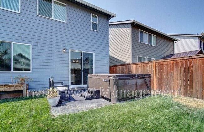 Building Photo - 6834 N 89th Loop