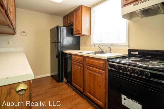 Building Photo - 2 br, 2 bath House - Campus Courtyard @ Gl...