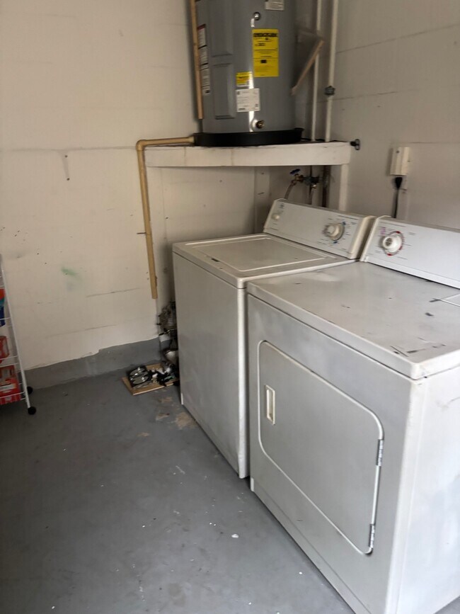 Building Photo - 12411 Partridge Hill Row