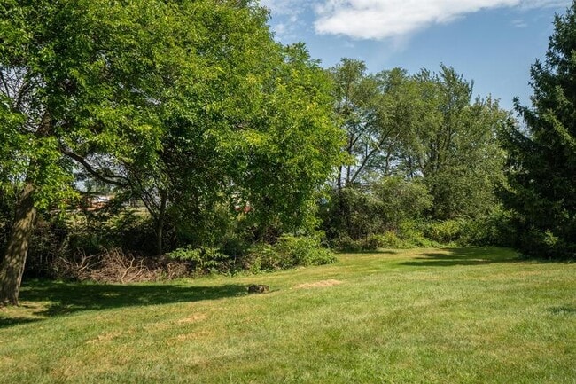 Building Photo - 2520 Bradford Ct