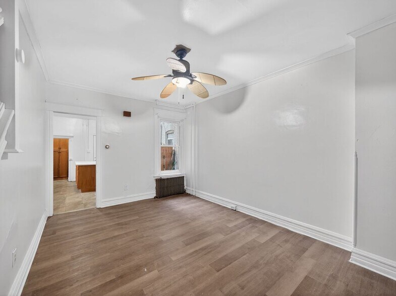 Building Photo - 608 Park St