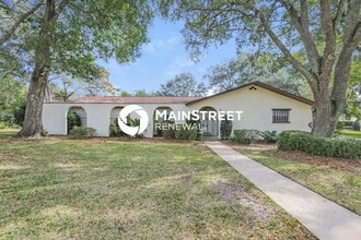 Building Photo - 4 Bedroom Pet-Friendly Home in Longwood, F...