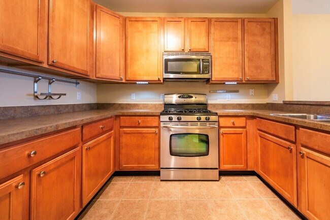 Building Photo - 854 W Summerfield Gln Cir