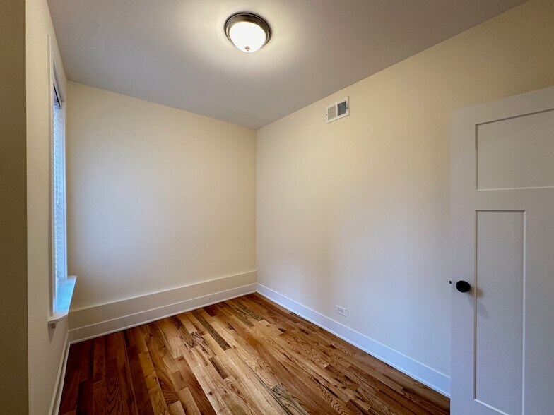 Building Photo - 343 Park Ave