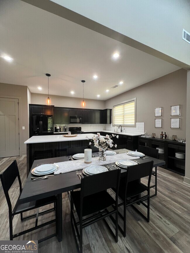 Building Photo - 950 Island Shoals Rd