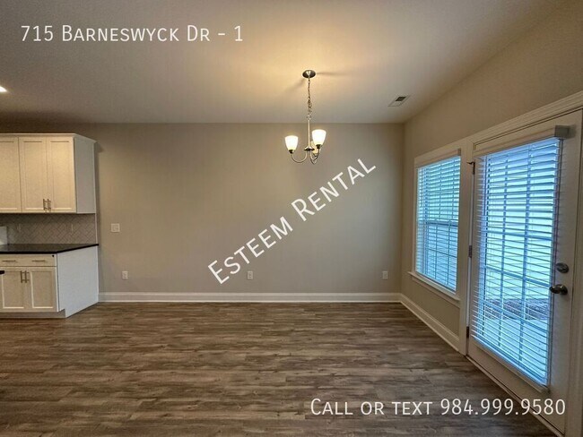 Building Photo - 715 Barneswyck Dr