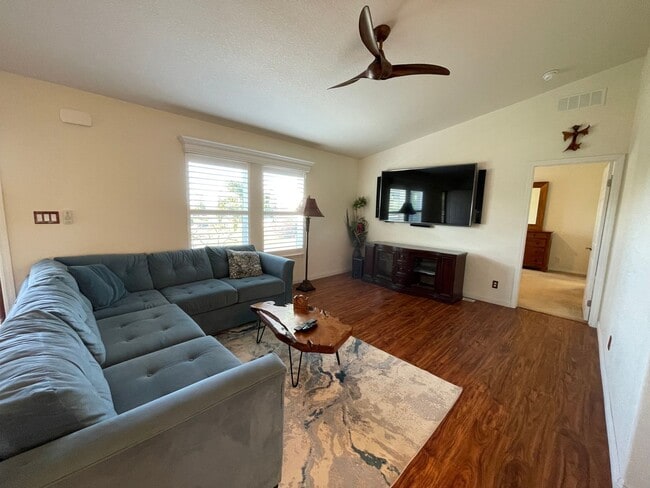 Building Photo - Fully Furnished Executive 3BR / 2BA Home on Pukalani Golf Course