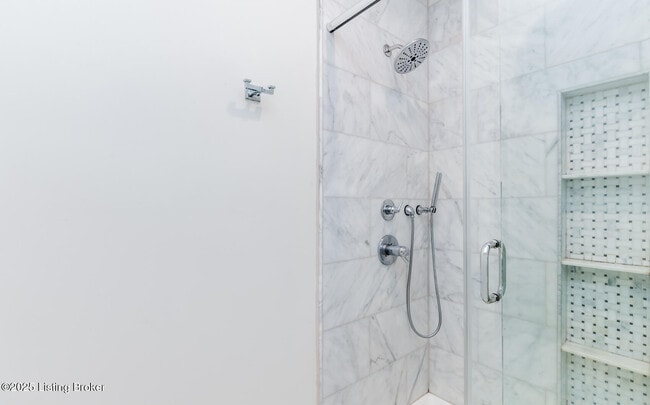 Building Photo - 9413 Civic Way