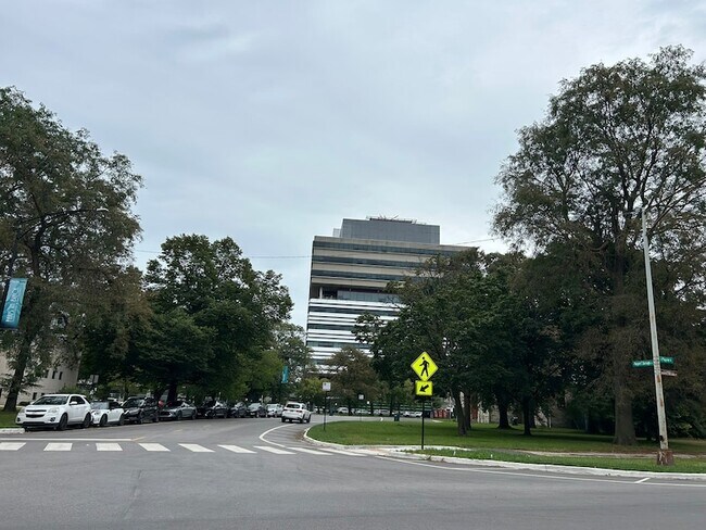 Building Photo - 5900 S King Dr