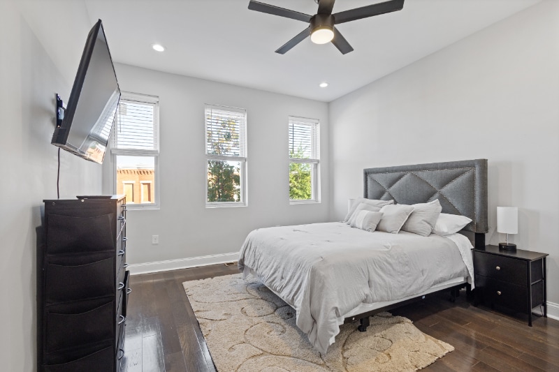 Building Photo - 230 N Luzerne Ave