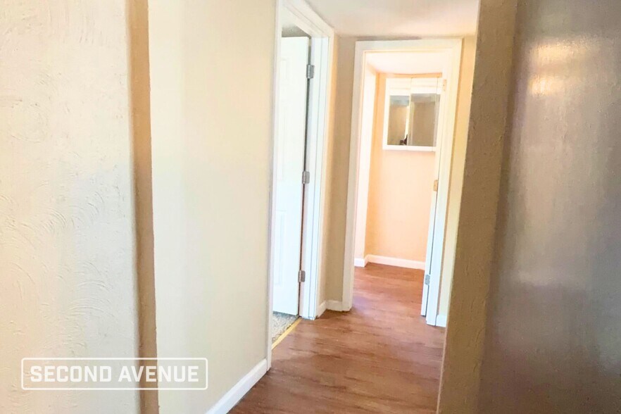 Building Photo - 3700 Coronado Dr