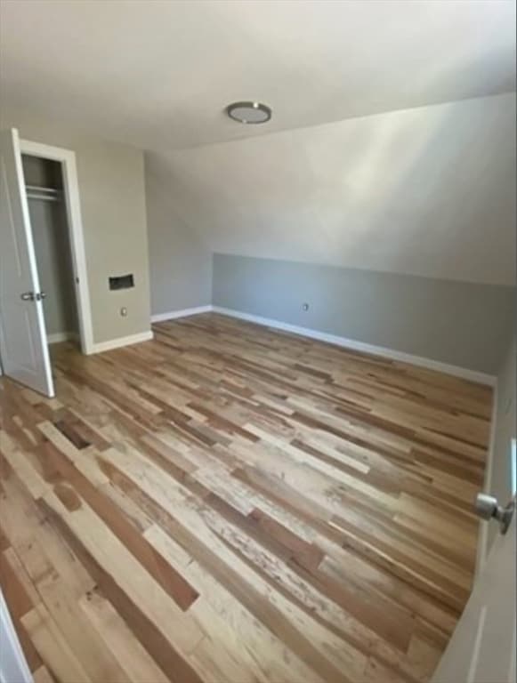 Building Photo - 86 Oak St