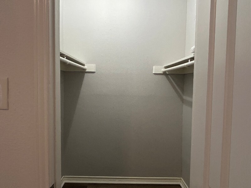 Building Photo - 3001 Cedar St