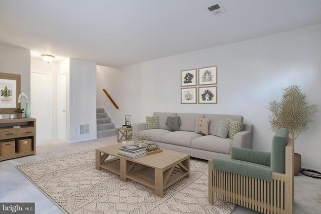 Building Photo - 7900 San Leandro Pl