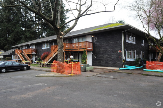 Building Photo - Duck Country - Wilsonville Heights Apartments