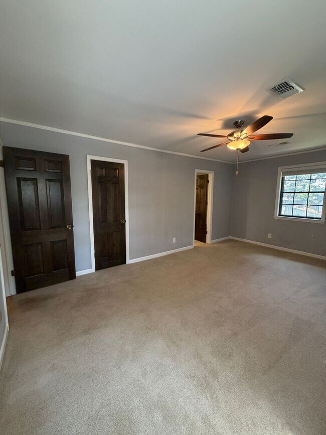 Building Photo - 1101 Silverwood Cove