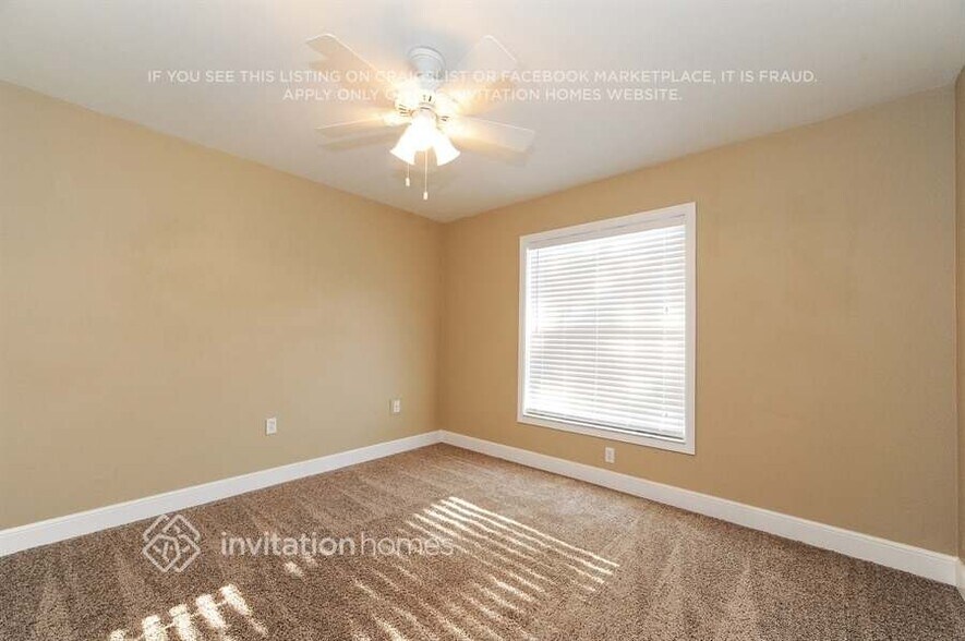 Building Photo - 4526 Windsor Ct E