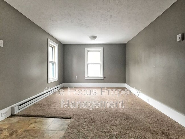 Building Photo - Rear 257 Main Street