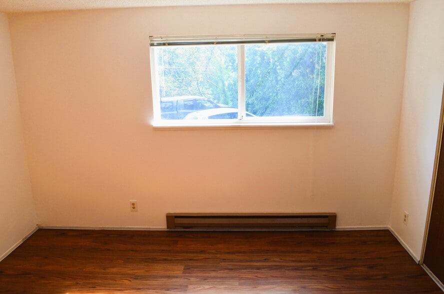 Building Photo - 317 Linn Ave