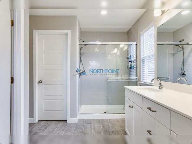 Building Photo - !! MOVE IN SPECIAL: Get 50% OFF on 1st Full Month's Rent when lease is signed by 11/30/2025 !!