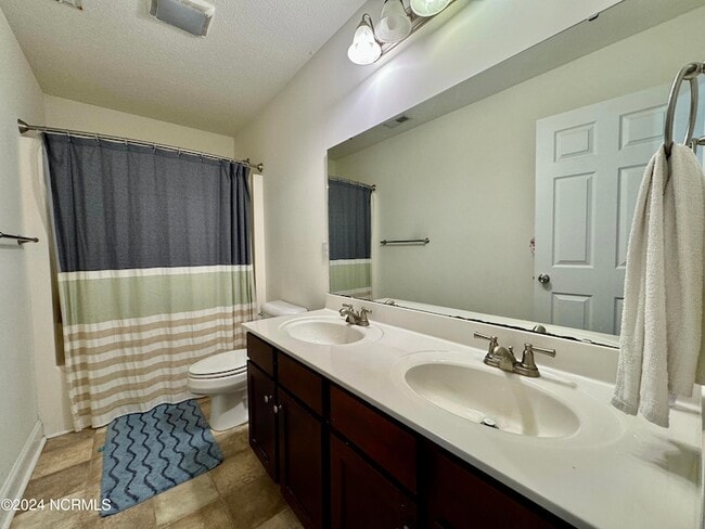 Building Photo - 3112 Catarina Ln