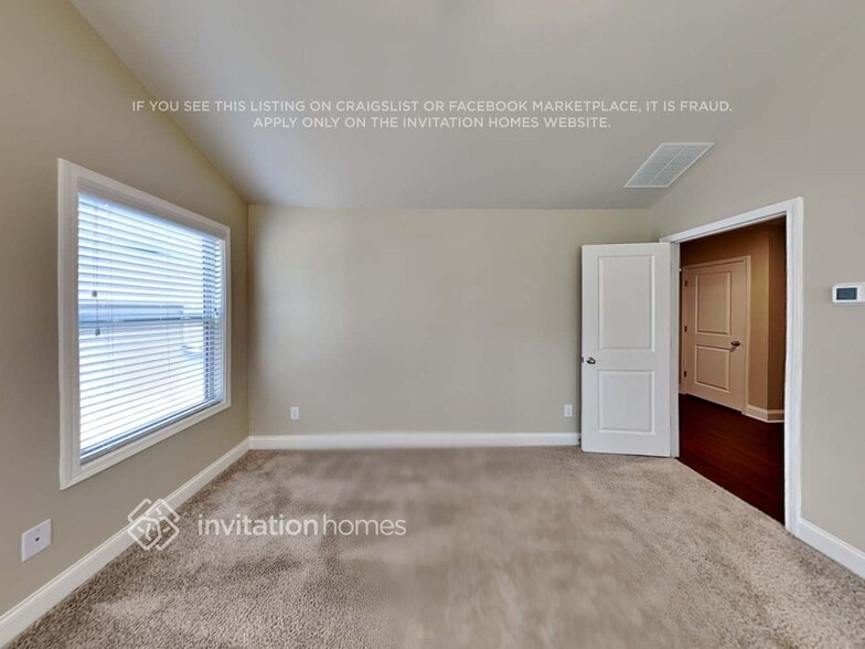 Building Photo - 51 Oak Point Ct