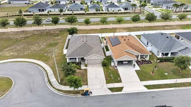 Building Photo - 522 Pentas Ln