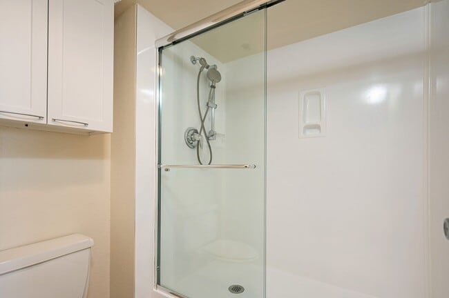 Building Photo - 50% Off First Month's Rent! Stellar Symphony Terrace Condo!