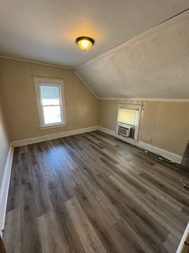 Building Photo - 1225 S 22nd St