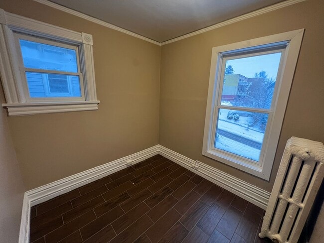 Building Photo - 419 N 1st Ave W