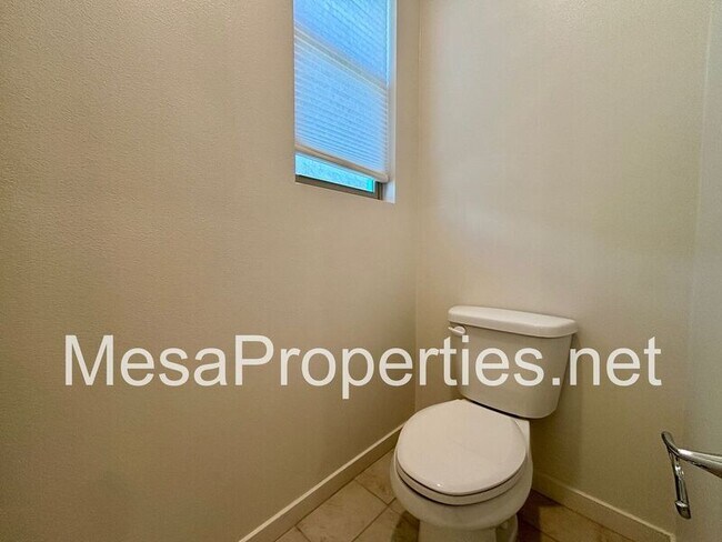 Building Photo - 3550 E Pollock St