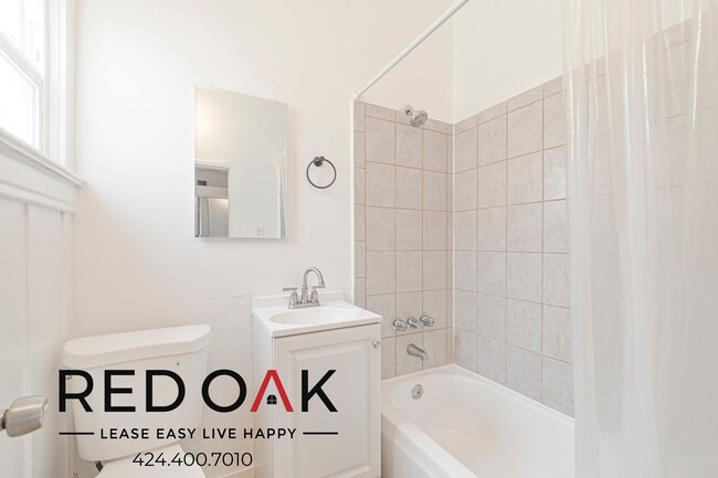 Building Photo - 617 S Soto St