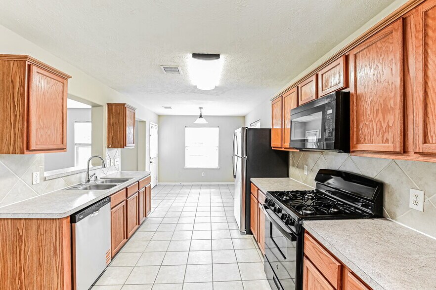 Building Photo - 4210 Thyme Cir