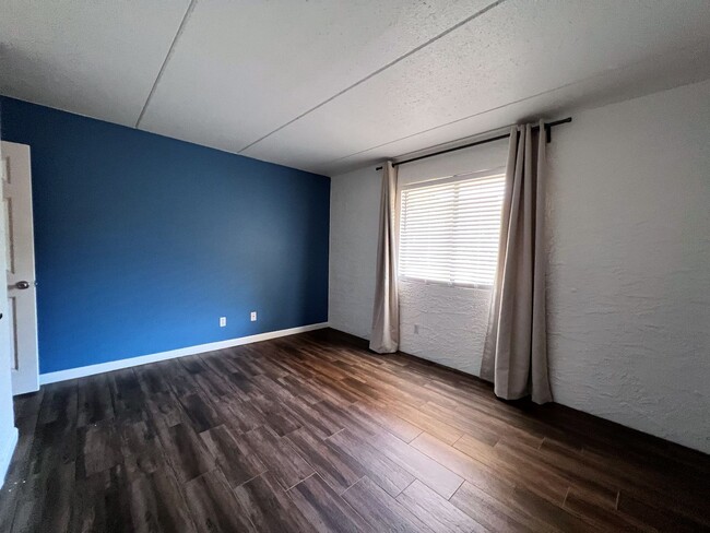 Building Photo - ***MOVE IN SPECIAL**Prime Location in Scot...