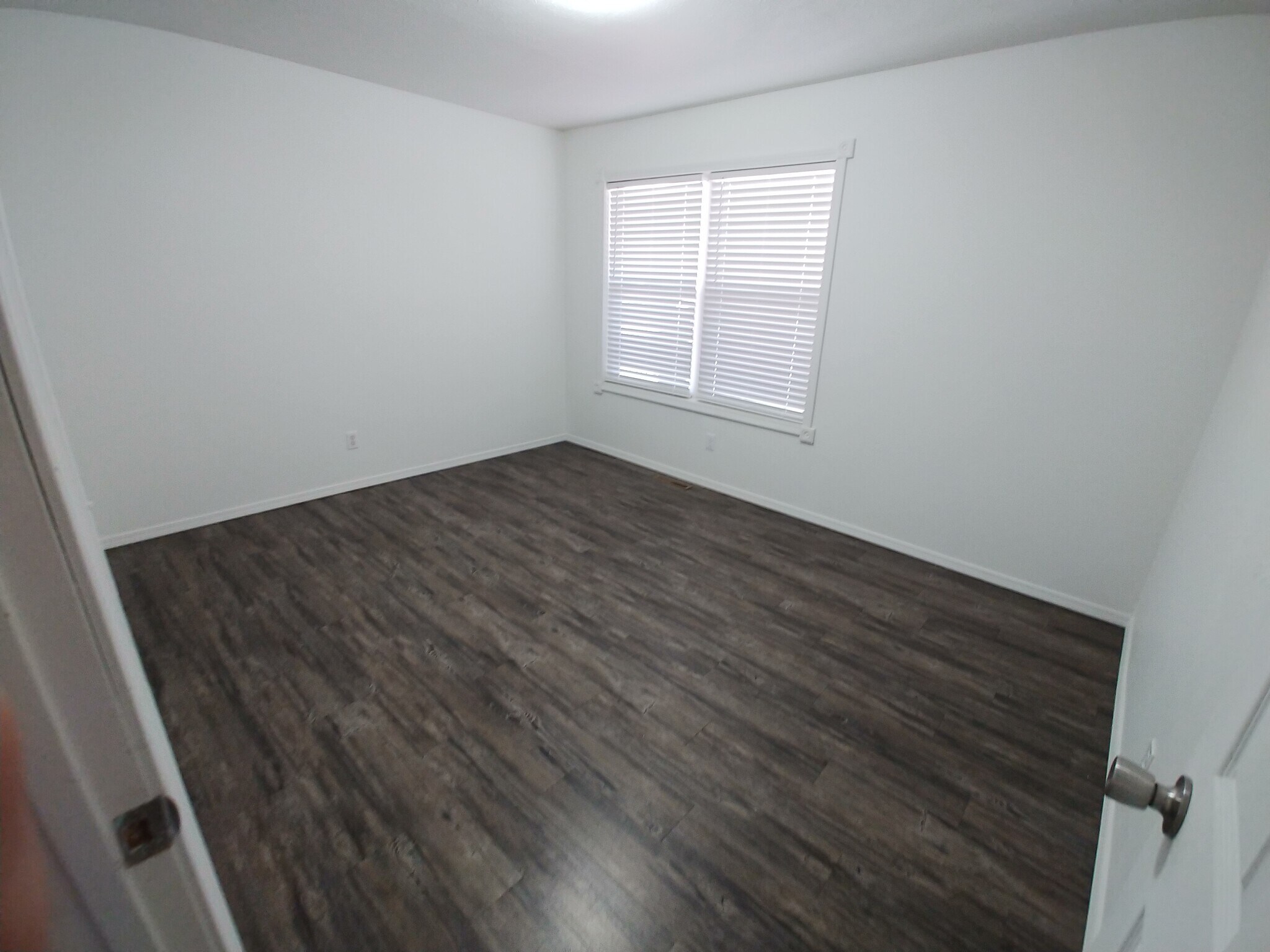 Building Photo - 4071 W Lombard St