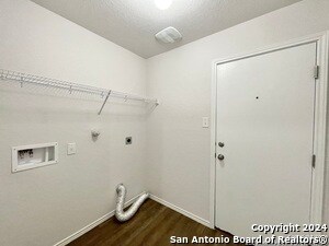 Building Photo - 2427 Rainbow Basin