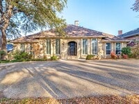 Building Photo - 9141 Loma Vista Dr