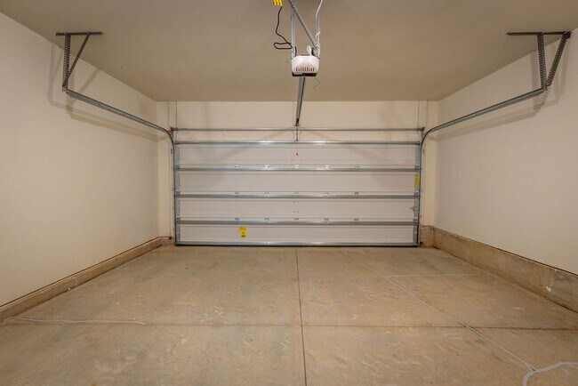 Building Photo - 4160 Steel Wy