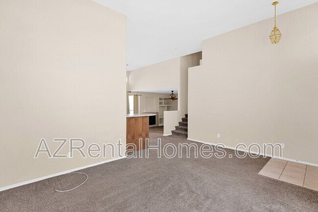 Building Photo - 1431 E Fairview St