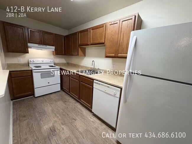 Building Photo - 412 Kerry Ln