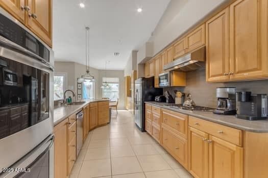 Building Photo - 6821 E Palm Ln