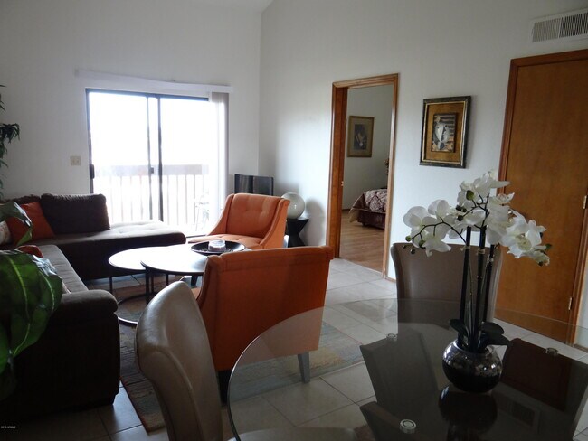 Building Photo - 16644 E Westby Dr