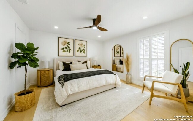 Building Photo - 7815 Broadway St