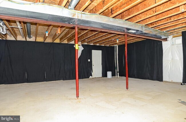 Building Photo - 20910 Pine Cone Pl