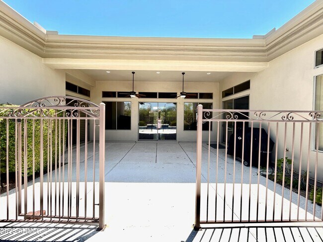 Building Photo - 7484 E Pontebella Dr
